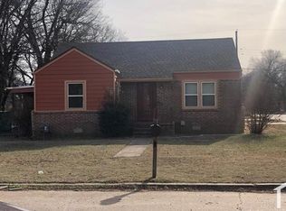 306 E Young Pl, Tulsa, OK 74106