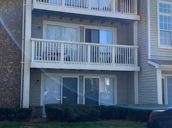 1649 Arlyn Cres #A, Charlotte, NC 28213