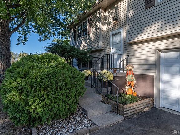 3rd image of 4920 Sparrow Dr