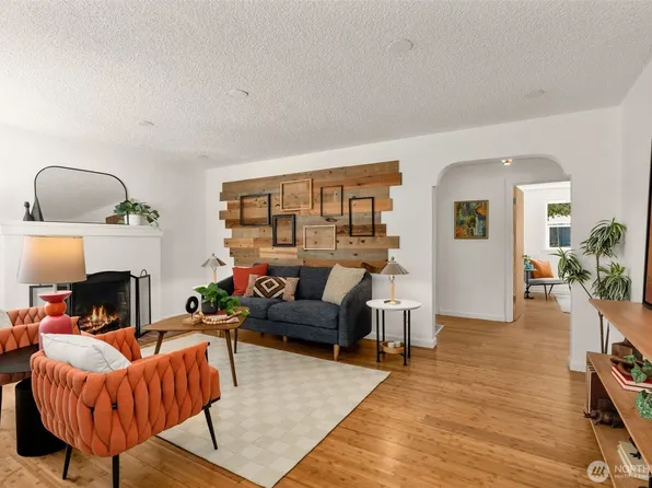 8627 9th Avenue SW, Seattle, WA 98106