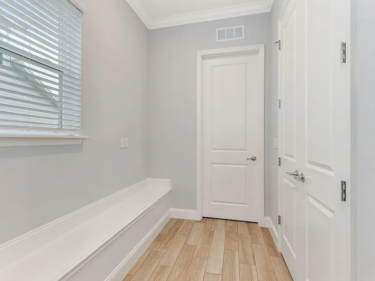282 Caribbean Pl — Photo 9