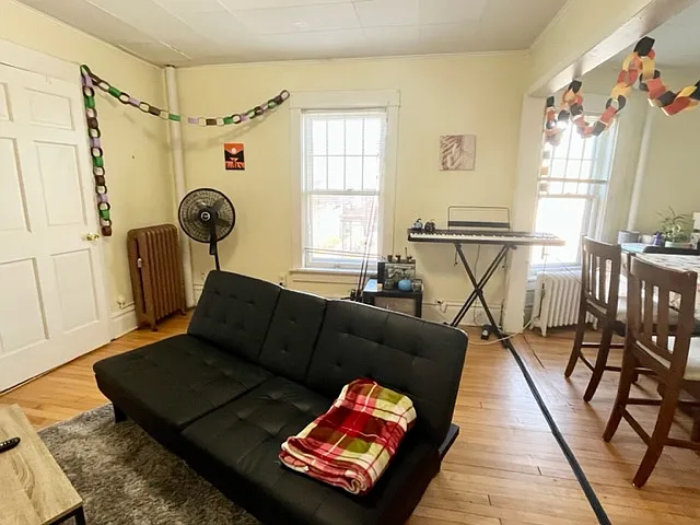 207 N. Pinckney Street - 207-2 — Photo 3