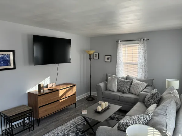 (undisclosed Address), Hamden, CT 06514