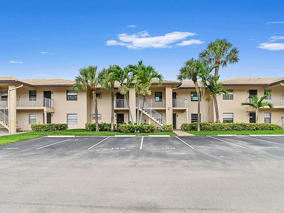 2nd image of 5530 Lakeside Drive #203