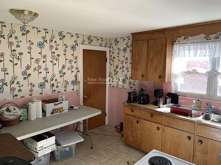 16 Caltha Rd #1 — Photo 6