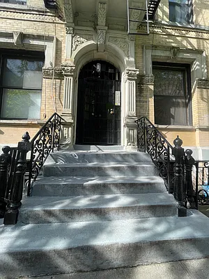 Rented by SIMPLR | media 19