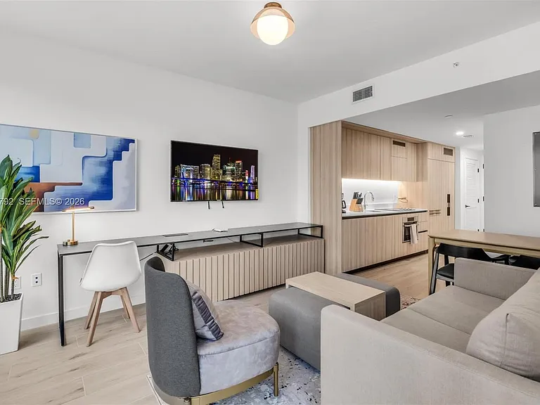 225 N Miami Ave #301 — Photo 5