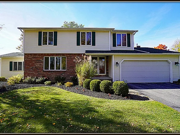 11 Jesson Pkwy, Lockport, NY 14094