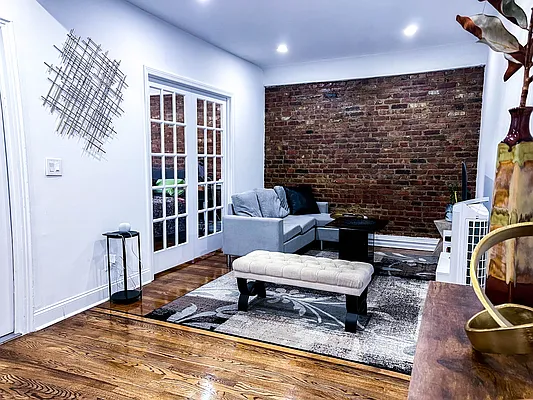 Rented by Voro New York | media 20