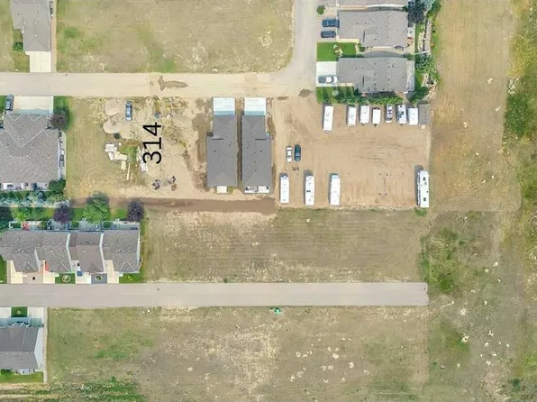 314 Whispering Way, Vulcan, AB T0L 2B0