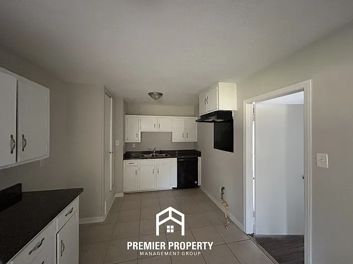 1344 Brandywine Dr — Photo 5