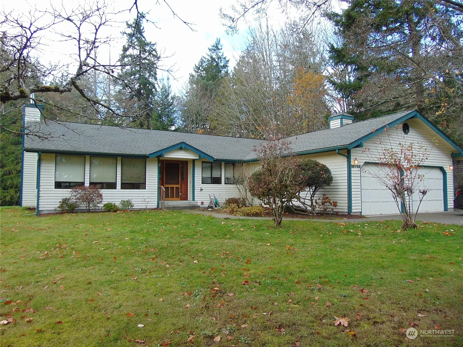 10753 Ogle Road NE photo 1