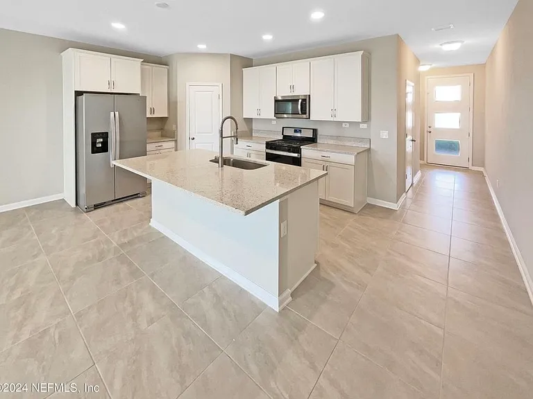 11231 Minnetta Ct — Photo 10