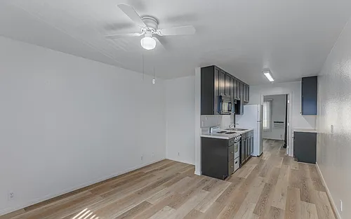 1231 Persimmon Ave #12 Photo 1