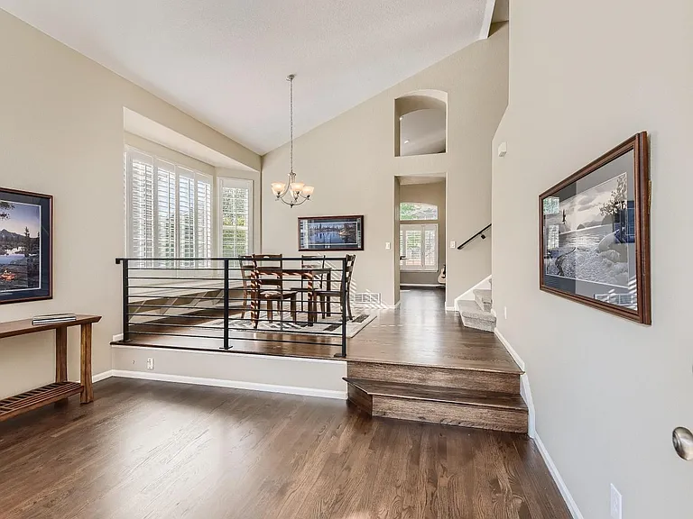 1514 Linden Way — Photo 5