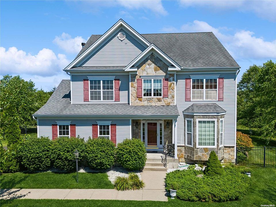 1st image of 79 Calverton Court