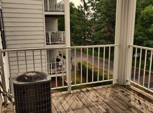 500 Cambridge St APT 215, Hopkins, MN 55343