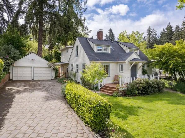 2680 Emerald St, Eugene, OR 97403