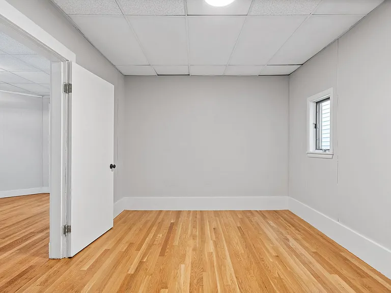 53 Falcon St — Photo 10