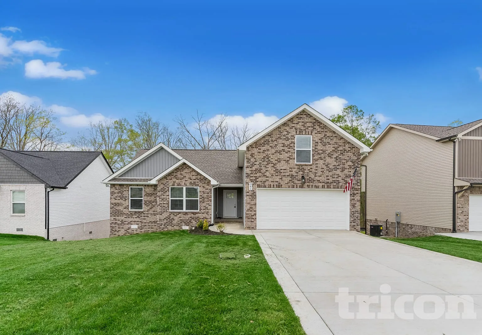 341 Green Hills Dr Springfield TN — Photo 1