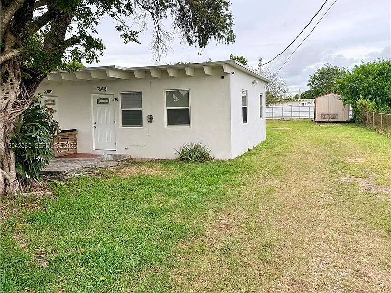 26741 SW 139th Ave #B — Photo 2