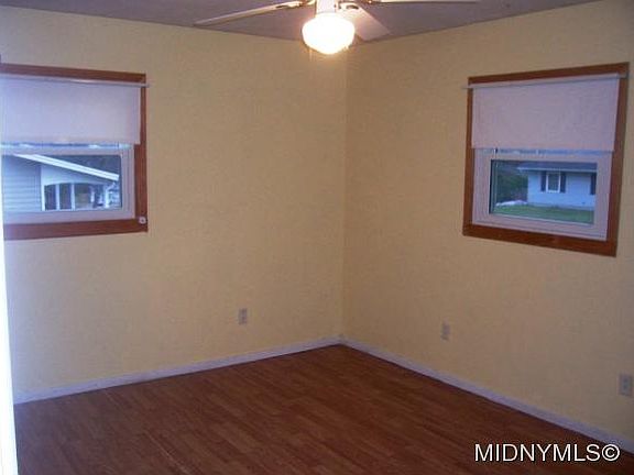 3rd image of 11 Briarcliff Ave