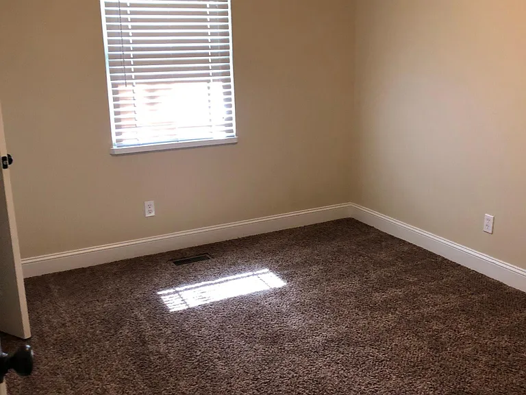 6908 Maize Dr — Photo 9