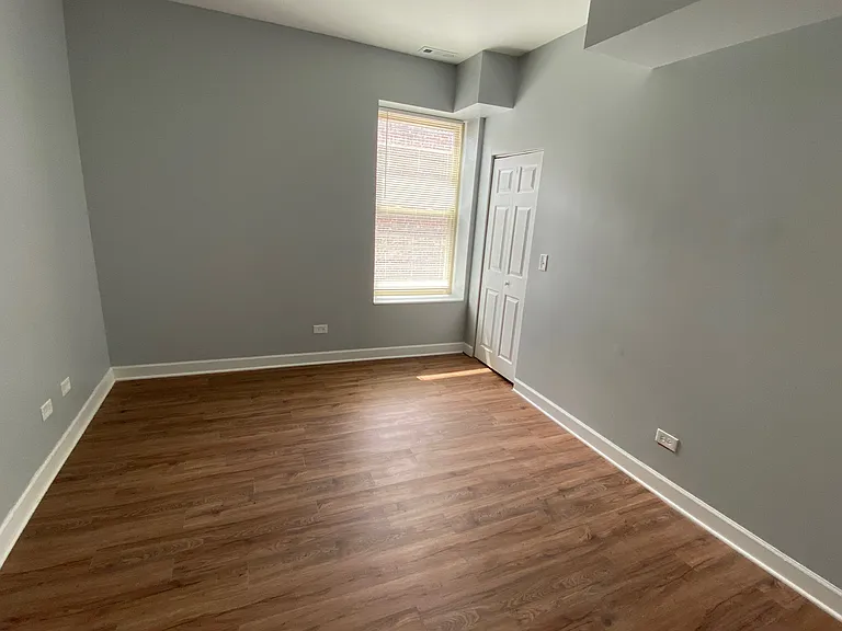 Opal Apartments — Photo 6