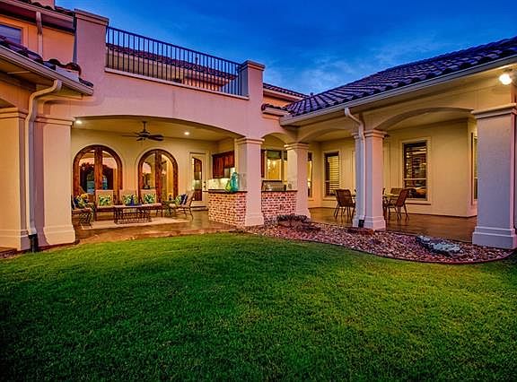4th image of 2309 Bayshore Dr