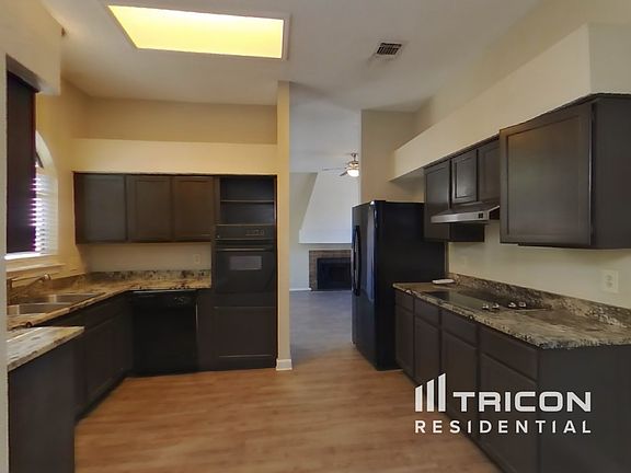 5th image of 10239 Athens Fld