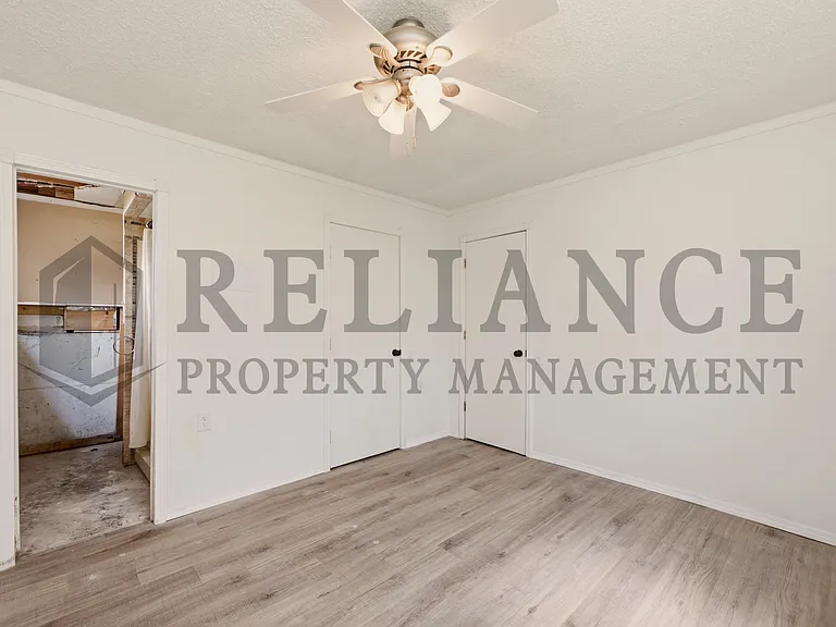 322 S Jonathan St — Photo 47