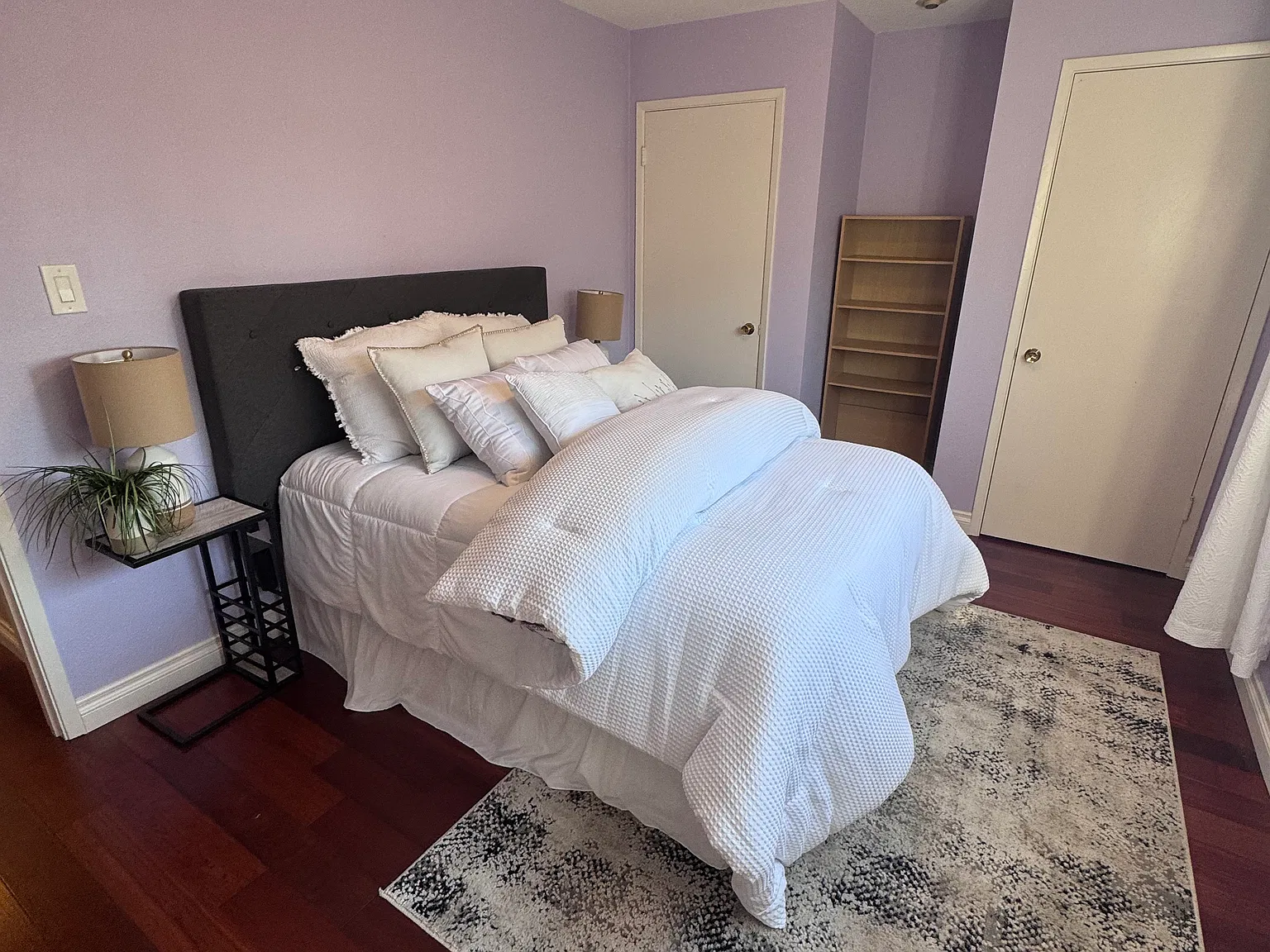 4 bed, 1700 sqft, $6,800 — Photo 2