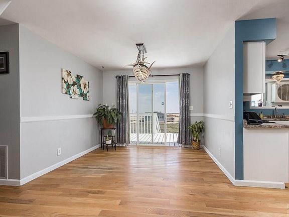 4th image of 4818 Tijeras Dr