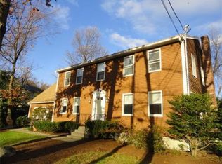7 Lantern Ln, Worcester, MA 01609