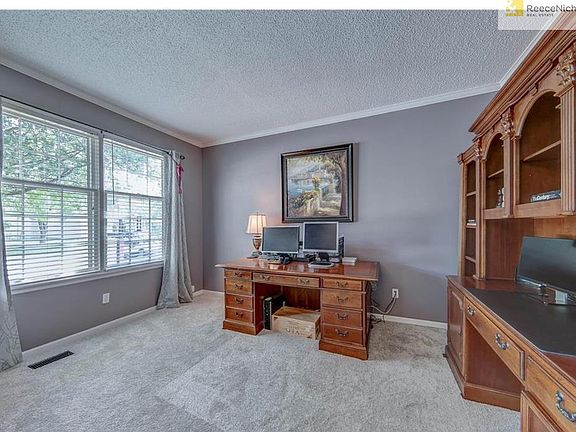 Study or Flex Room.  Newly carpeted and freshly painted.