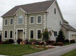 655 Chippewa Ln, Perrysburg, OH