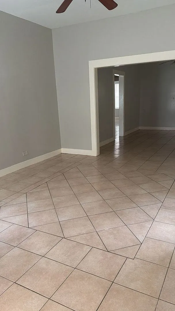 Incredible Value! Spacious 3-Bedroom Texas City Home — Photo 4