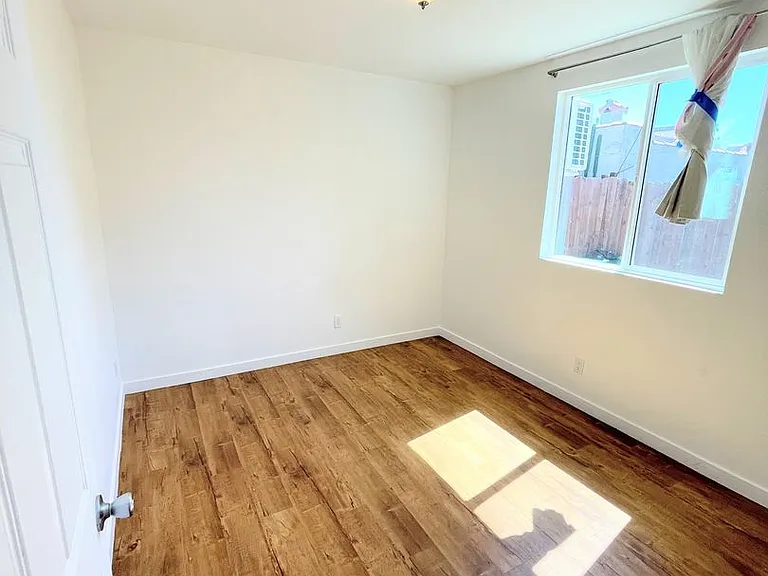 5333-5335 4th Ave. — Photo 13