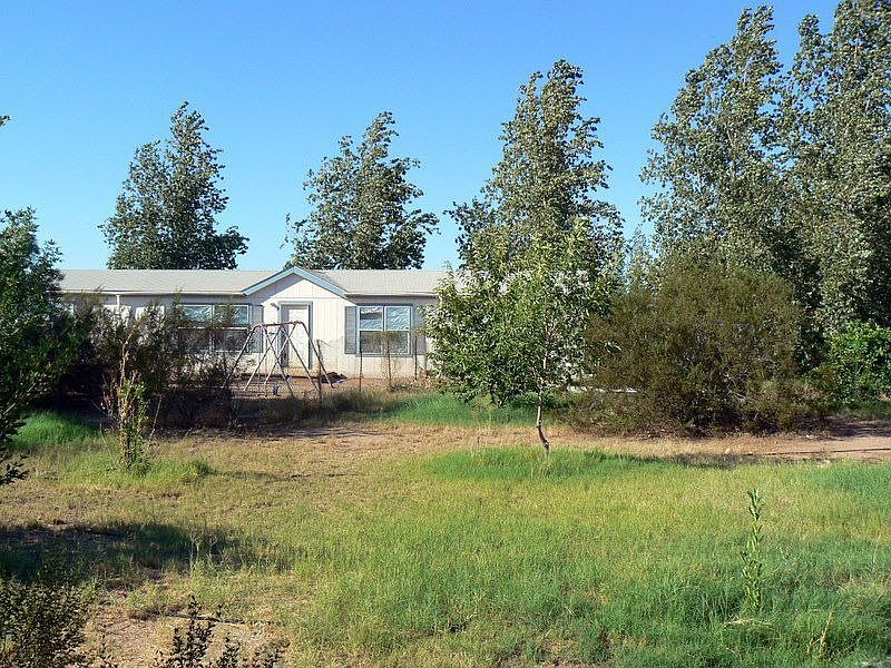 Unlimited Potential on nearly 5 acres!