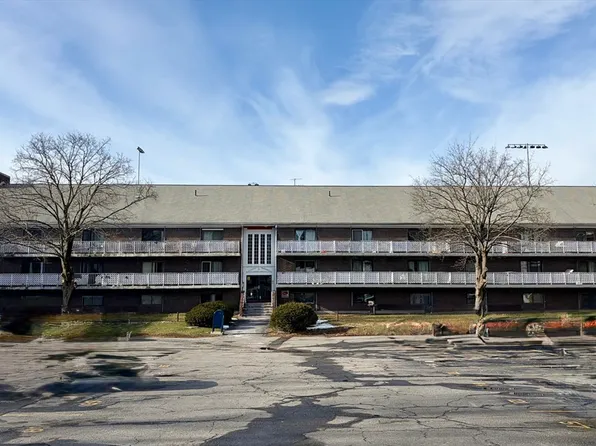 126 Beaver St APT 65, Framingham, MA 01702