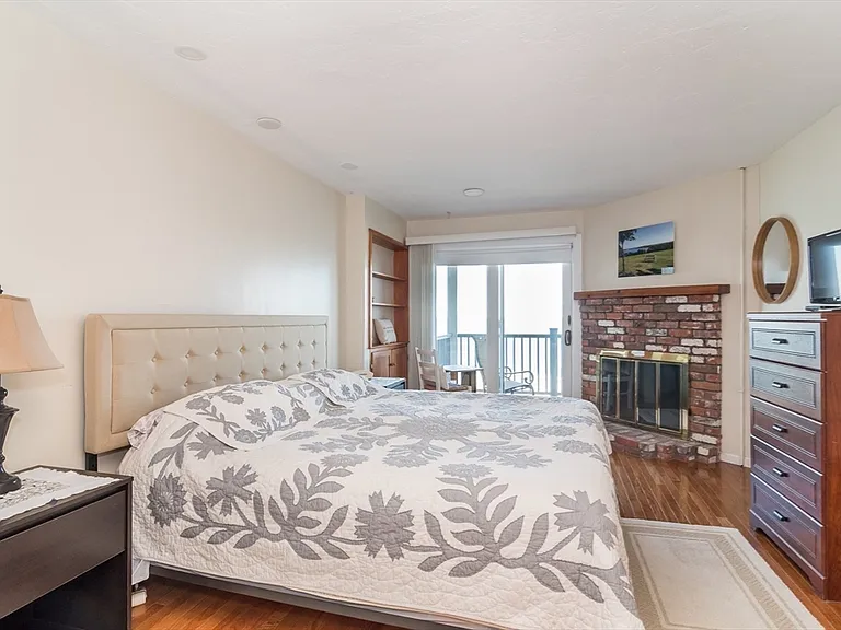 22 Oceanside Dr #22 — Photo 22