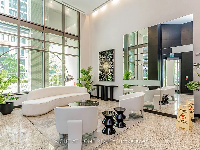 88 Broadway Ave E #1605 — Photo 4