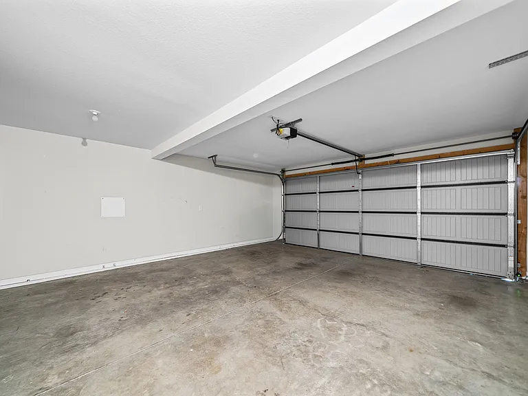 748 Jodine Ann Dr — Photo 30