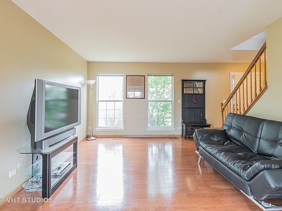 2nd image of 838 Meadowridge Dr