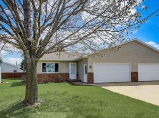 819 N Madison St, Waunakee, WI 53597