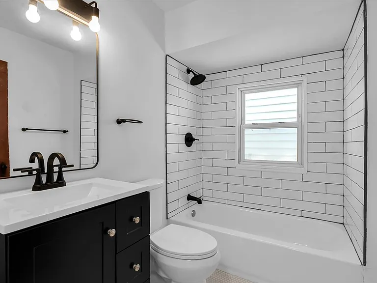 5934 Vermont St — Photo 15