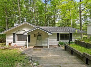 432 Chickasaw St, Roscommon, MI 48653
