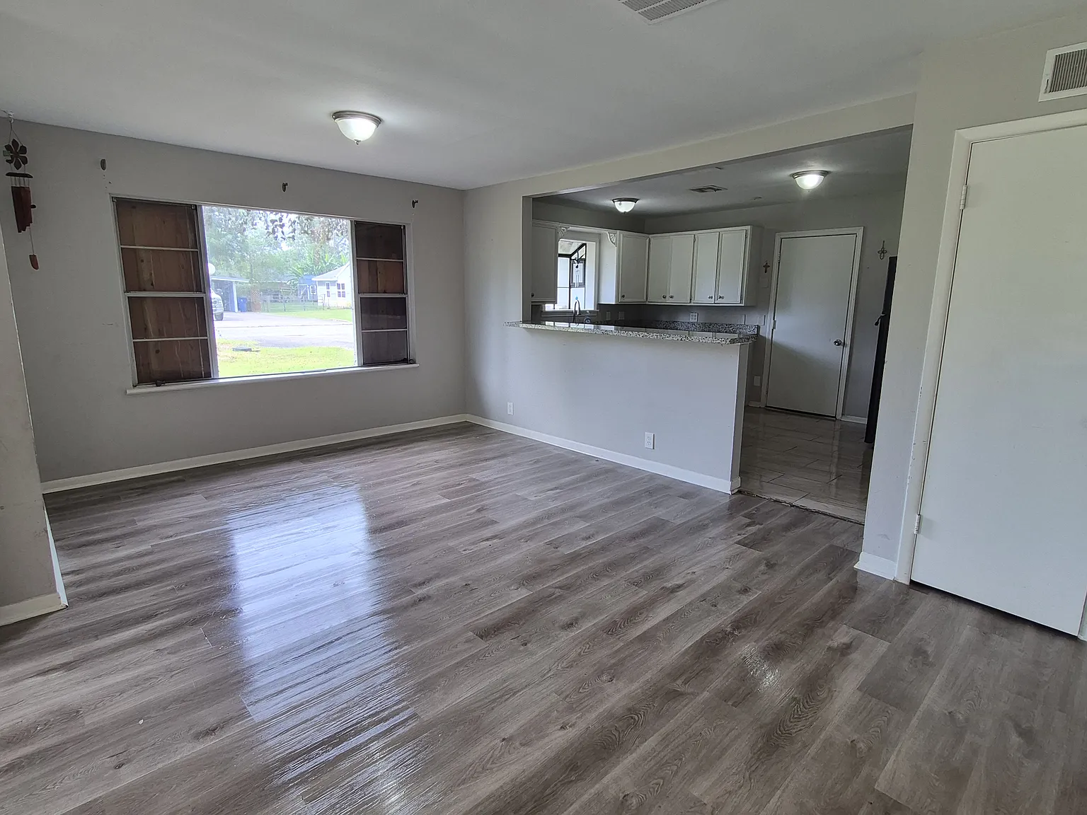 4 bed, 1870 sqft, $1,700 — Photo 3