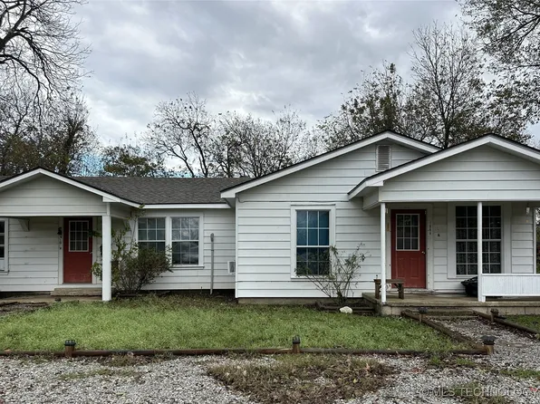 106 N Henderson St, Caddo, OK 74729
