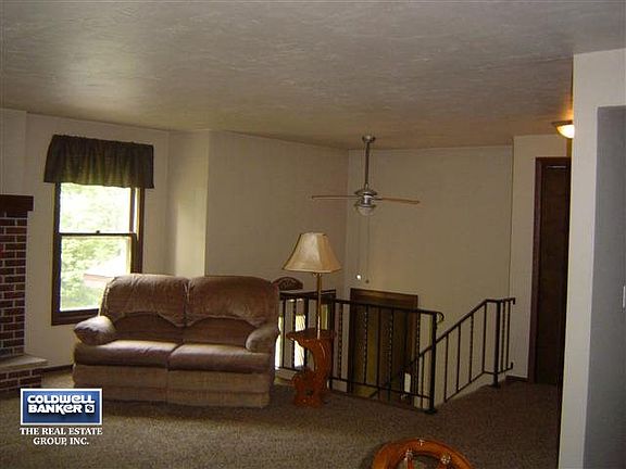 3rd image of 6000 Wildwood Ln